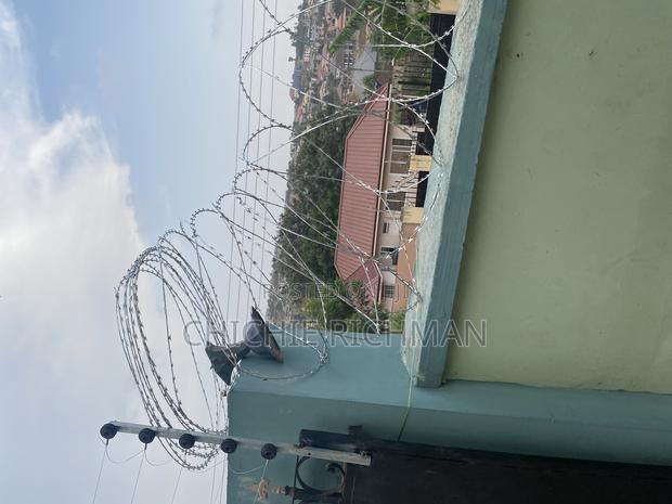Razor Wire Installation Nation Wide · Photo 2