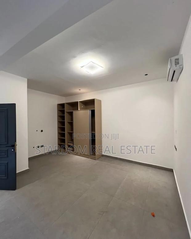 2bdrm Apartment in Adjiriganor for rent · Photo 3