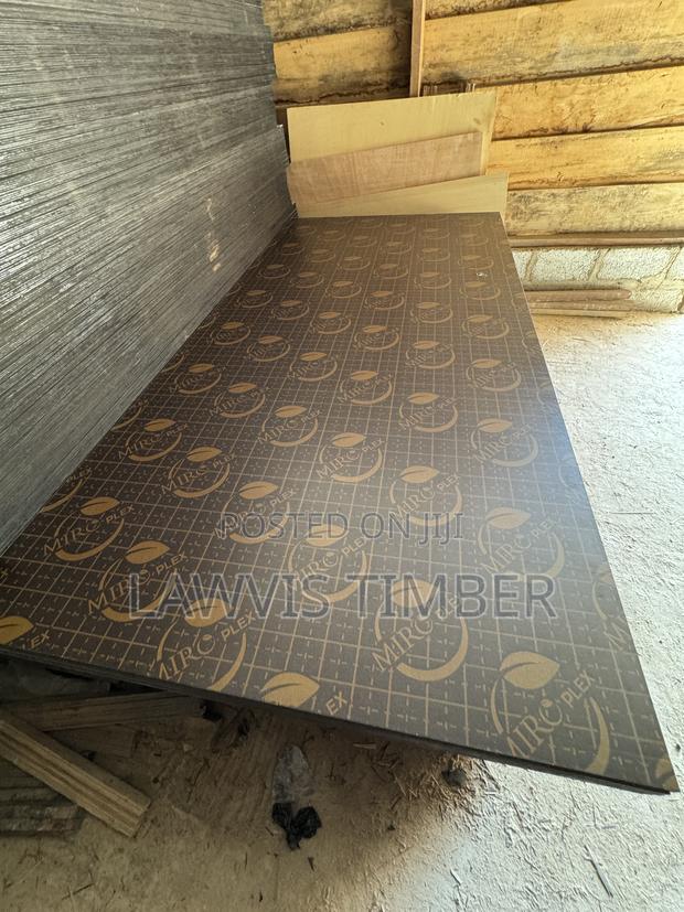 Premium Five Star Marine Plywood / 18mm · Photo 1