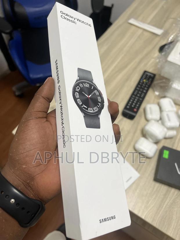 Brand New Samsung Galaxy Watch 6 Classic · Photo 2