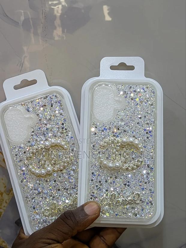 iPhone 16 Case · Photo 1