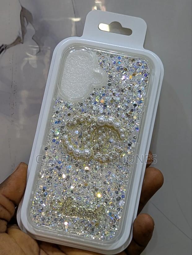 iPhone 16 Case · Photo 2