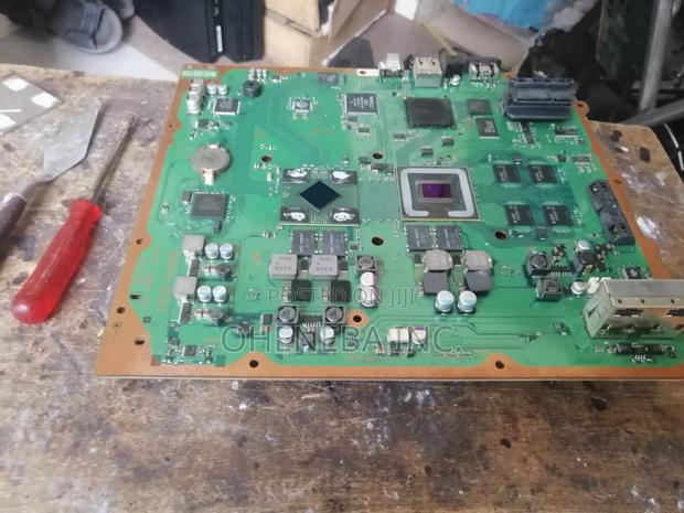 Repair Your Game Consoles · Photo 2