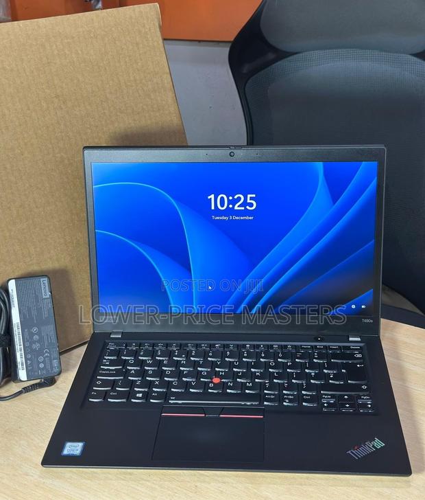New Laptop Lenovo Thinkpad T490s 16GB Intel Core I5 SSD 512GB · Photo 2