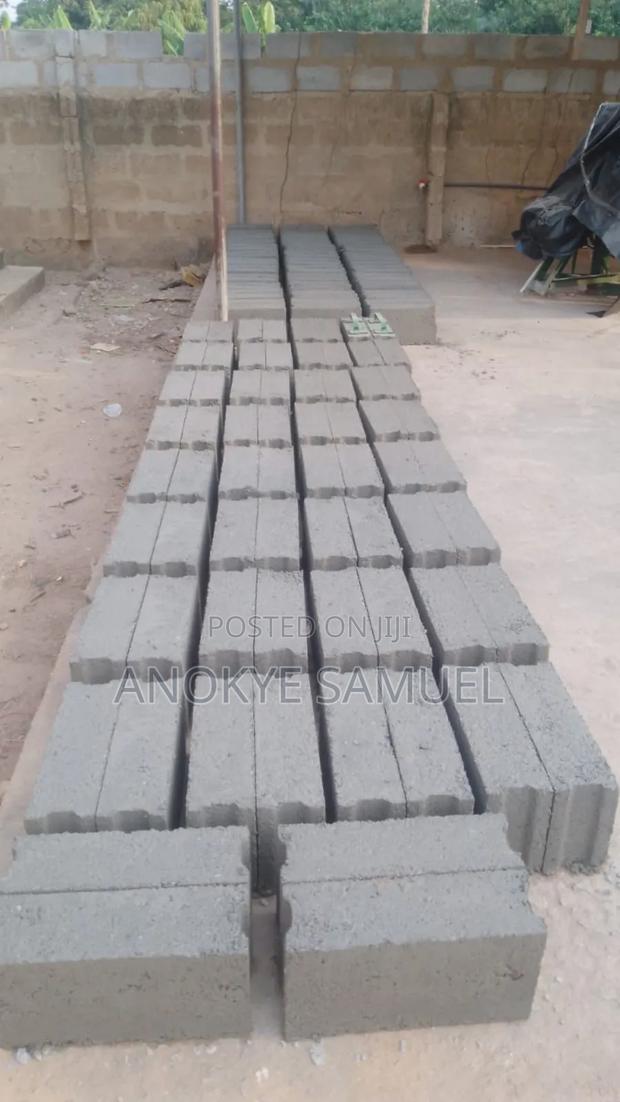 Durable Affordable Block Machine · Photo 5