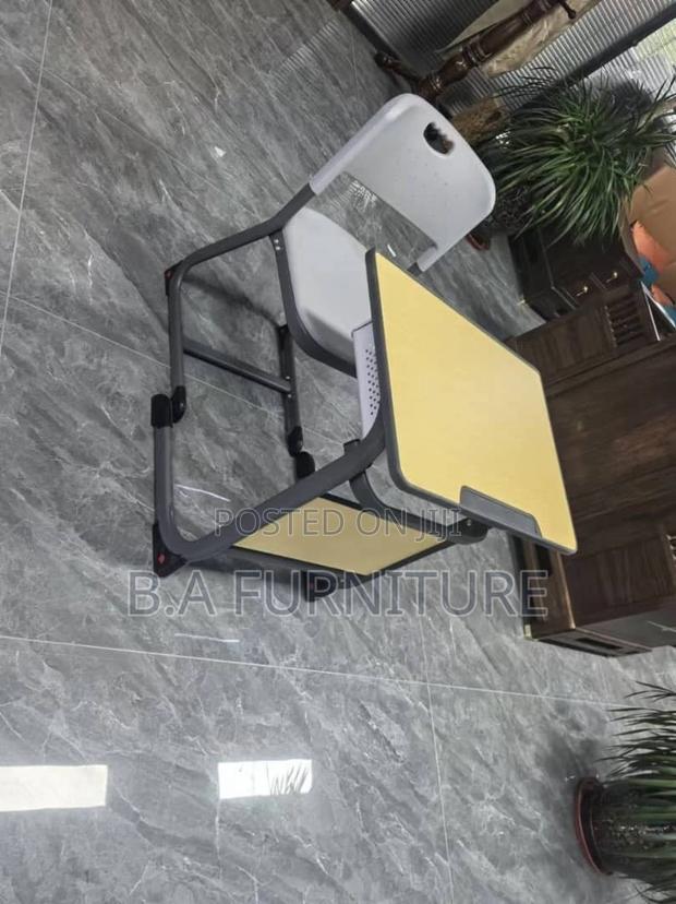 Study Table and Chair · Photo 1