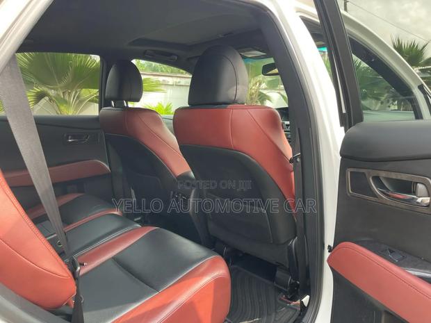 Rent Lexus Rx 350 · Photo 7