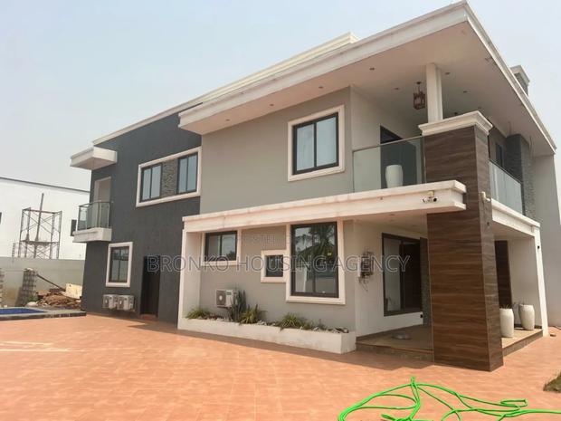 Furnished 5bdrm House in Bronko Housing, Spintex for rent · Photo 1