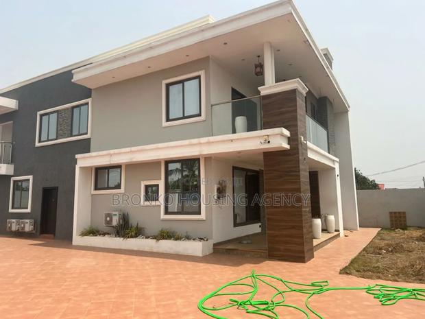 Furnished 5bdrm House in Bronko Housing, Spintex for rent · Photo 2