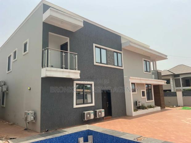 Furnished 5bdrm House in Bronko Housing, Spintex for rent · Photo 3