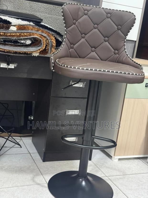 Luxury Barstool. · Photo 1