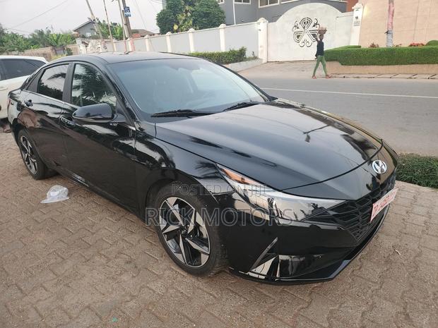 Hyundai Elantra Limited 2021 Black · Photo 3