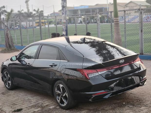 Hyundai Elantra Limited 2021 Black · Photo 6