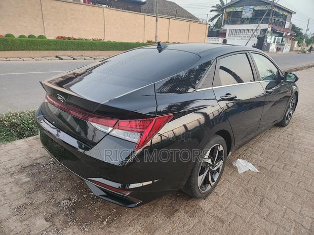 Hyundai Elantra Limited 2021 Black · Photo 7