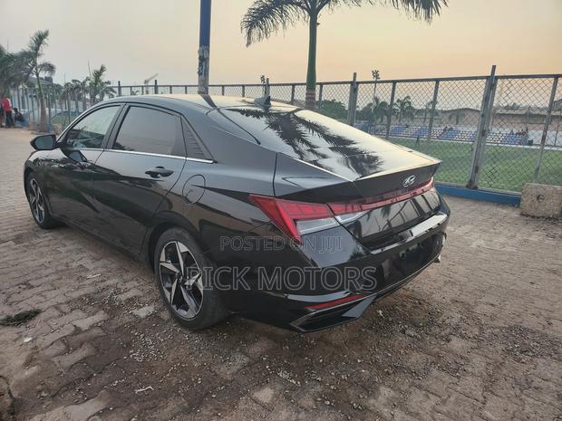 Hyundai Elantra Limited 2021 Black · Photo 1