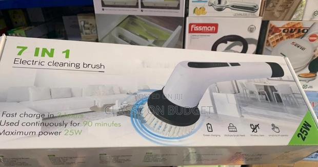 7 in 1 Electric Scrubber · Photo 2