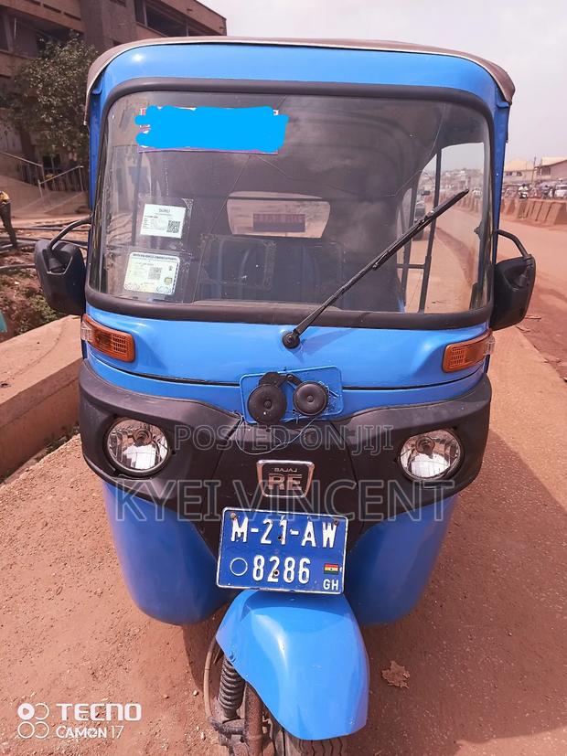 Bajaj RE 2021 Blue · Photo 1