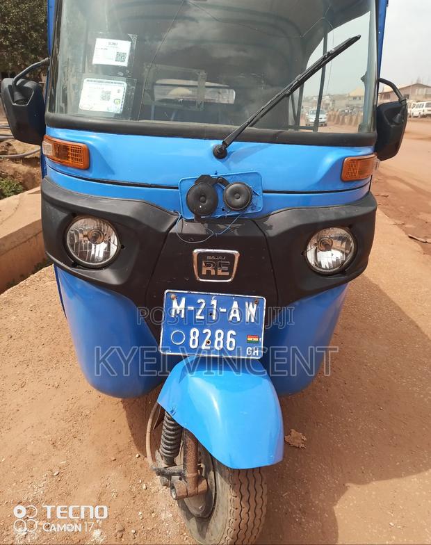 Bajaj RE 2021 Blue · Photo 3