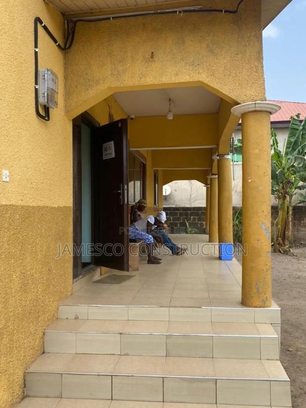 Furnished 4bdrm Bungalow in Accra Doboro, Akuapim North for sale · Photo 1