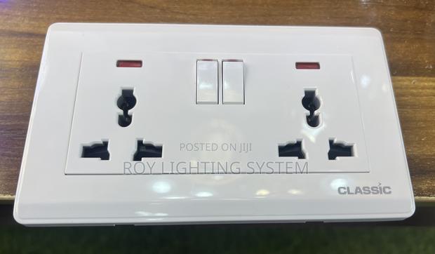 Classic Double Socket · Photo 1