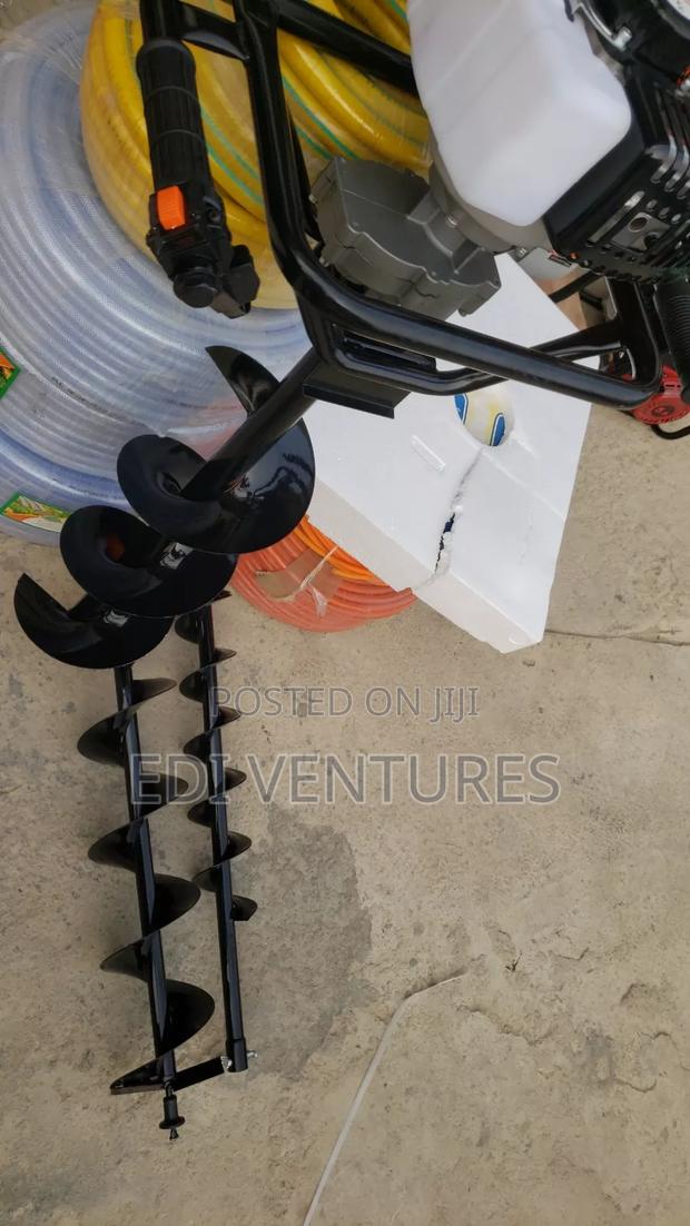 Earth Auger Machine · Photo 4