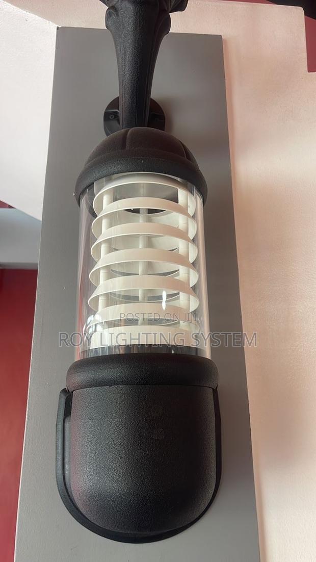 Mirella Pillar Light · Photo 1