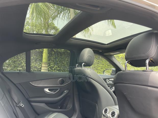 Mercedes-Benz C300 Luxury 4dr RWD Sedan (2.0L 4cyl 7A) 2015 Gray · Photo 6