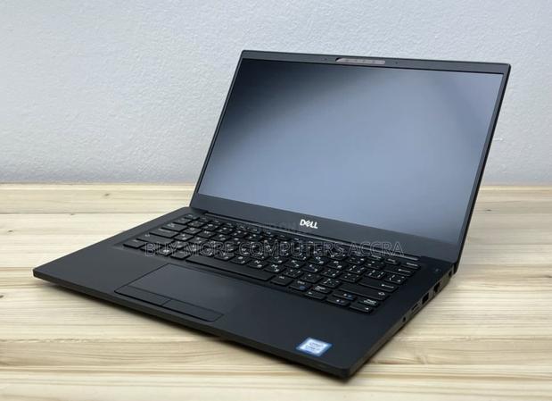 Laptop Dell Latitude 7390 8GB Intel Core I7 SSD 256GB · Photo 2
