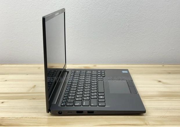 Laptop Dell Latitude 7390 8GB Intel Core I7 SSD 256GB · Photo 4