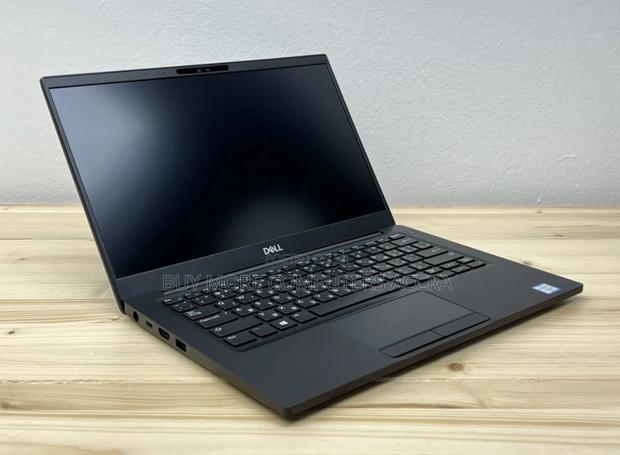 Laptop Dell Latitude 7390 8GB Intel Core I7 SSD 256GB · Photo 5