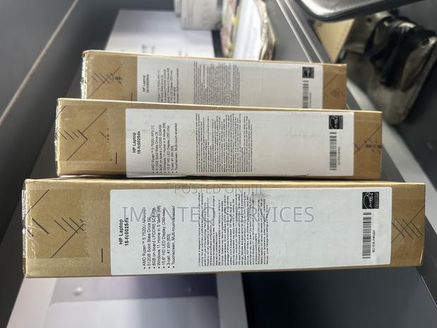 New Laptop HP 15 8GB AMD Ryzen 5 SSD 512GB · Photo 1