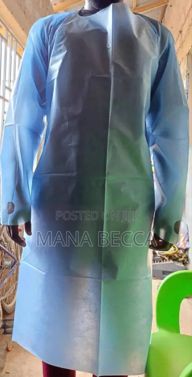 Isolation Gown · Photo 1