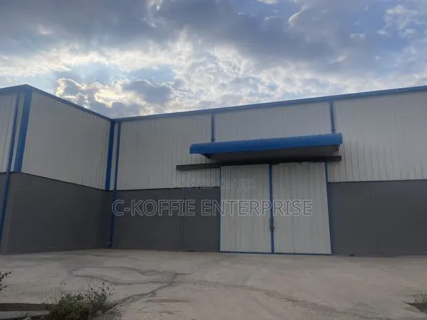 2700 SQM Warehouse at Tema-Kpong 4 Rent · Photo 1