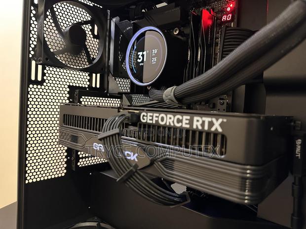 New Desktop Computer MSI model 32GB AMD Ryzen 9 SSD 2T · Photo 3