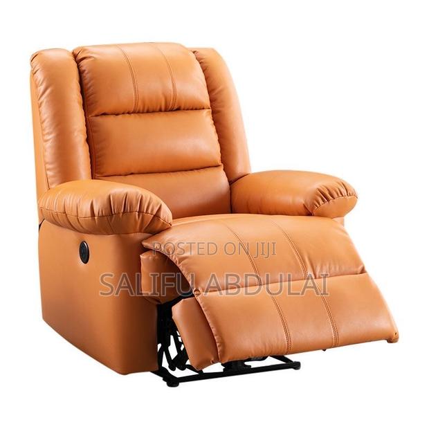 Manual Reclining Sofa · Photo 2