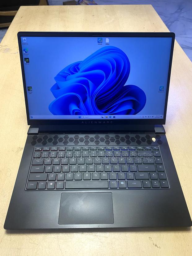 Laptop Dell Allenware M15 R5 16GB AMD Ryzen 7 SSD 512GB · Photo 4