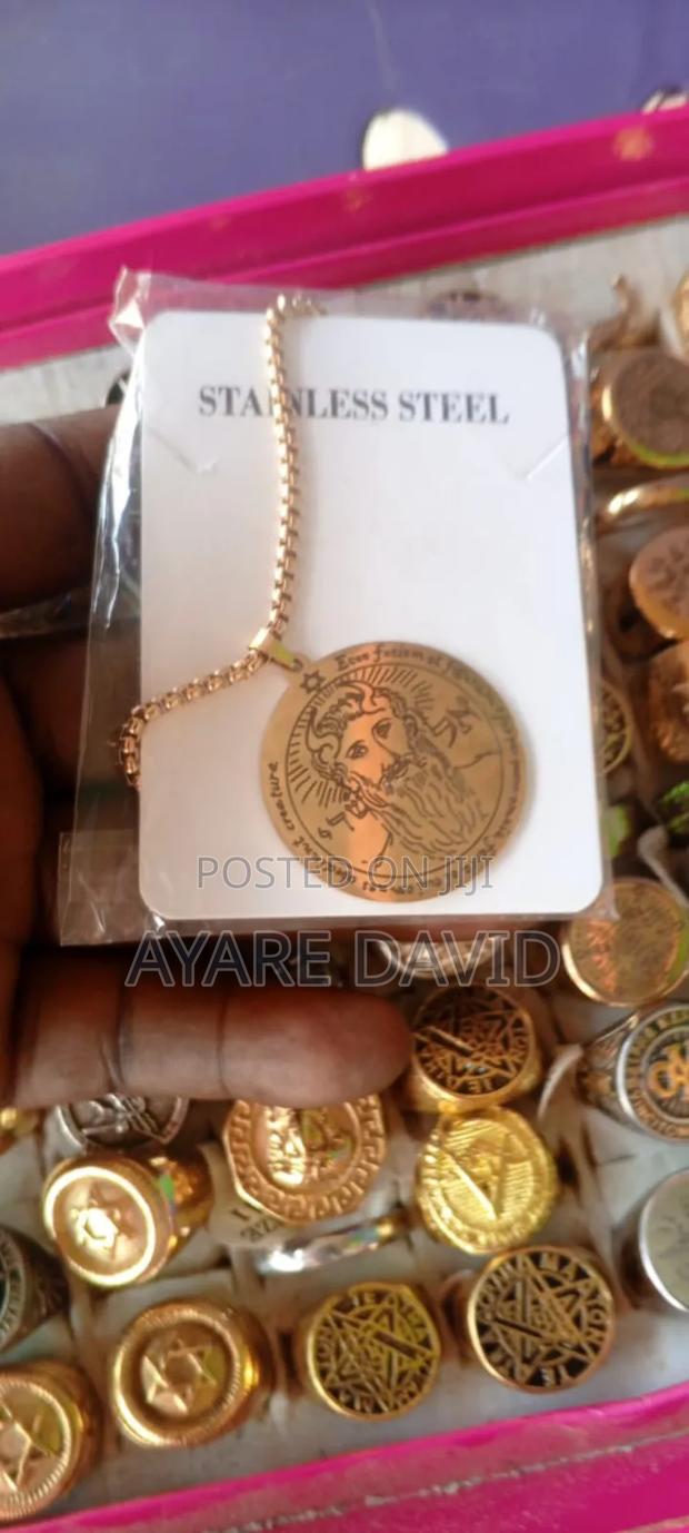 El Shadai Pendant · Photo 3