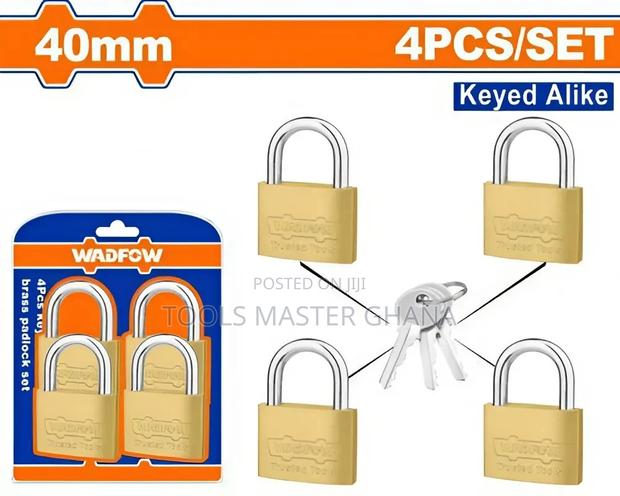 4pcs Key-alike Brass Padlock Set # Wpdt444 · Photo 1