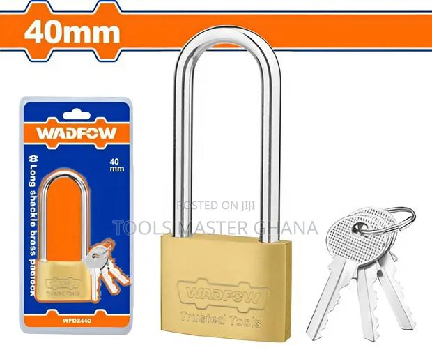 Long Shackle Brass Padlock # Wpd2440 · Photo 1