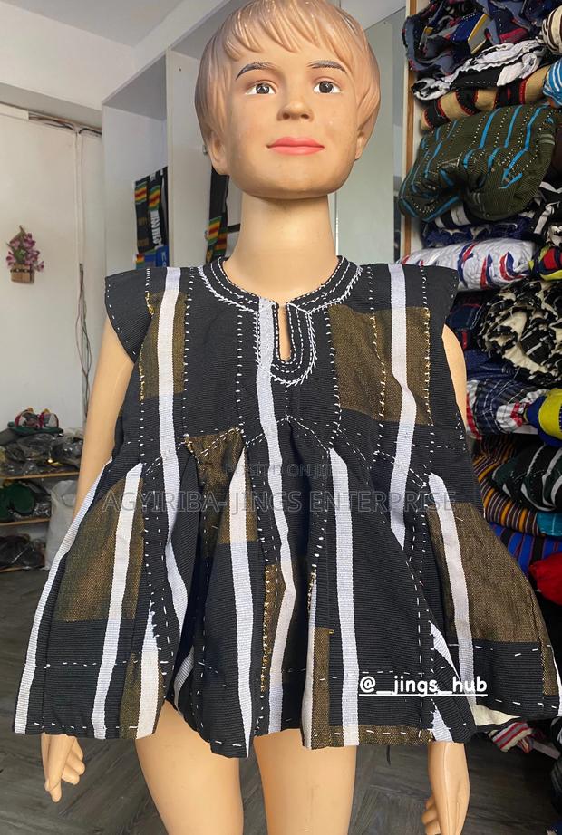 Kids Smock · Photo 2