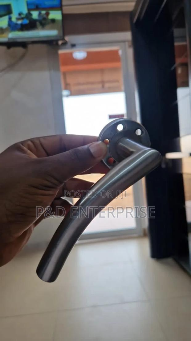 Quality Wooden Door Separate Handle · Photo 3