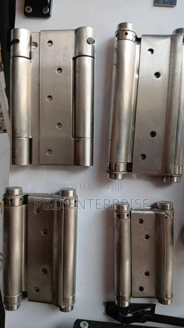 Swing Hinges · Photo 2