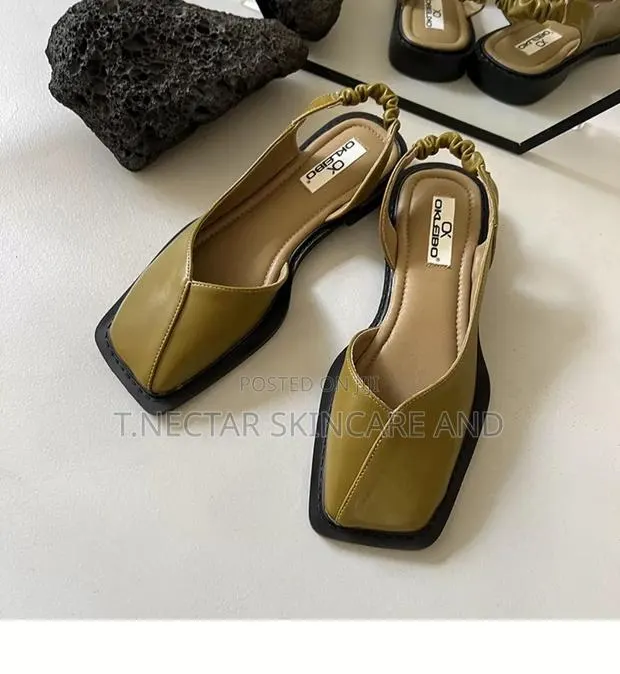 Square-Toe Slingback Flats · Photo 1