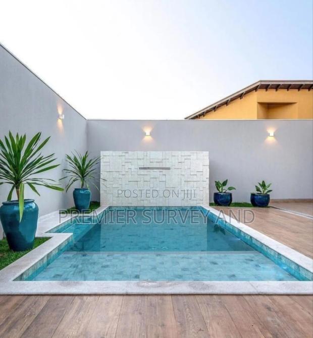 Swimming Pool Construction · Photo 1