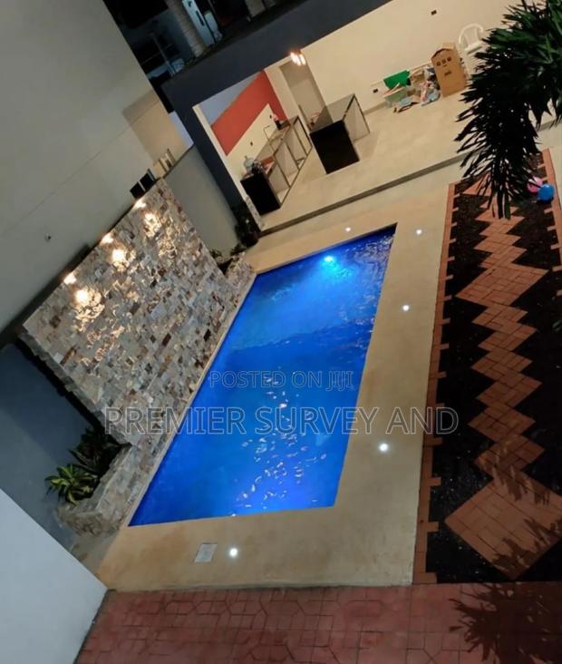 Swimming Pool Construction · Photo 2