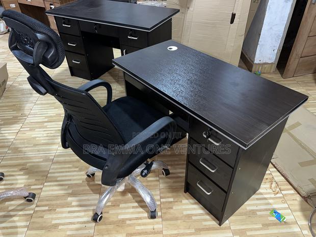 Brand New 100x50cm Computer Table and a Chair · Photo 2