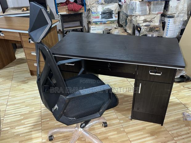 120x60cm Brand New Desk With Drawers and Chair · Photo 2
