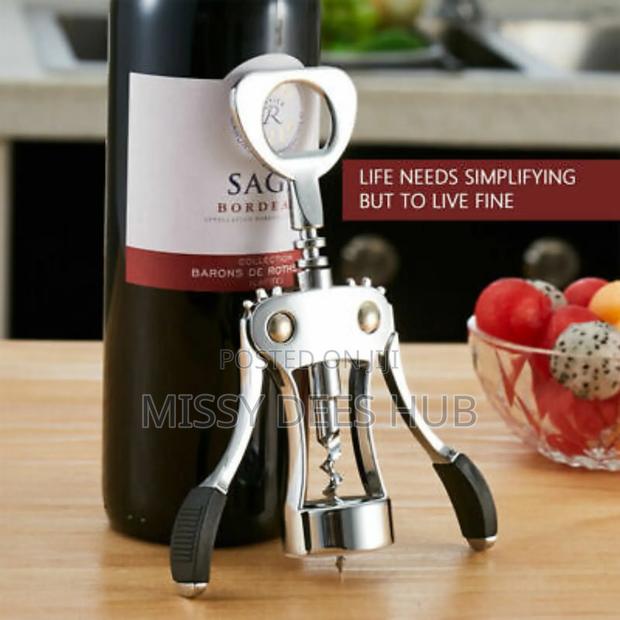 Multifunctional Corkscrew · Photo 3