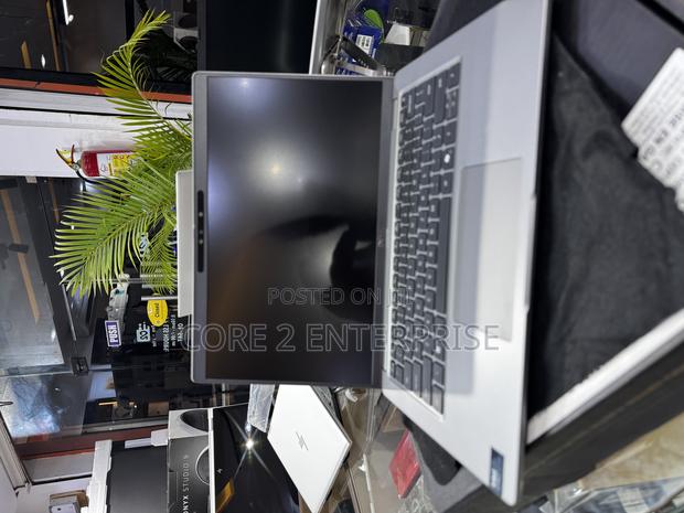 New Laptop Dell Precision 3580 16GB Intel Core Ultra 7 SSD 512GB · Photo 3