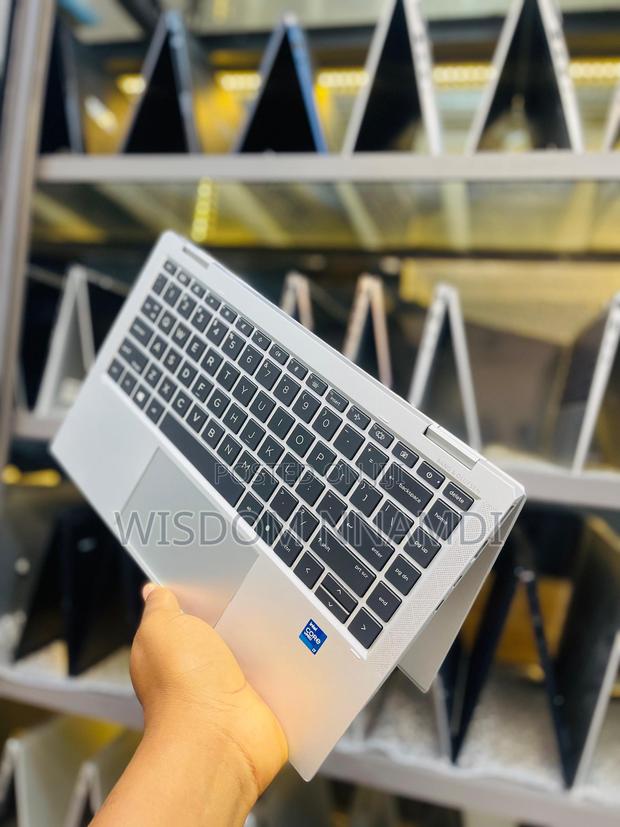 Laptop HP EliteBook 1040 G8 16GB Intel Core i7 SSD 512GB · Photo 3